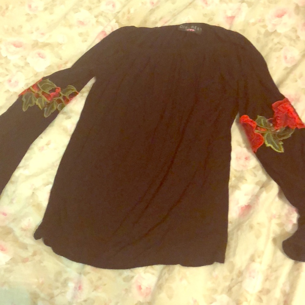 Simple and cute long sleeve